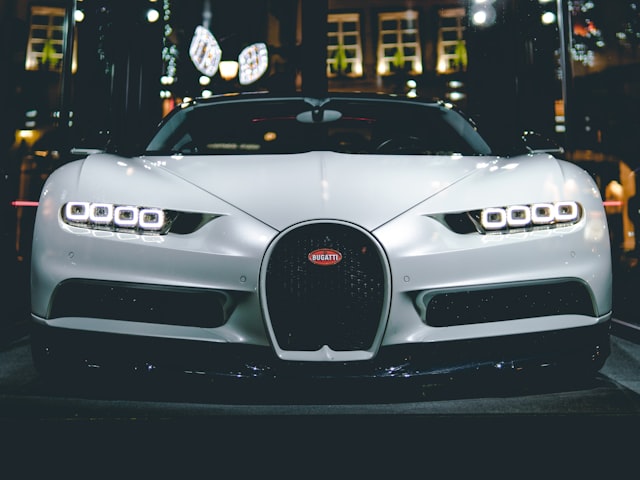 Fuel pump — cost of running a car in the UK